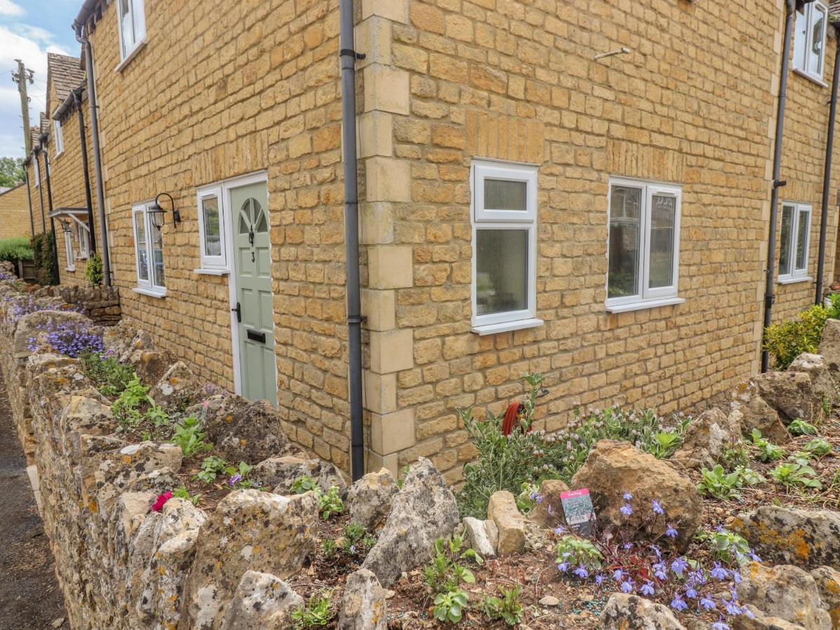The Cornerstone Villa Cheltenham Exterior photo